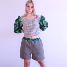 Load image into Gallery viewer, TH Wool Winter Short 5
